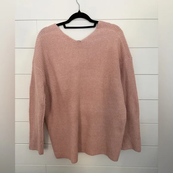 Express London Pink Women's Sweater - Picture 3 of 3